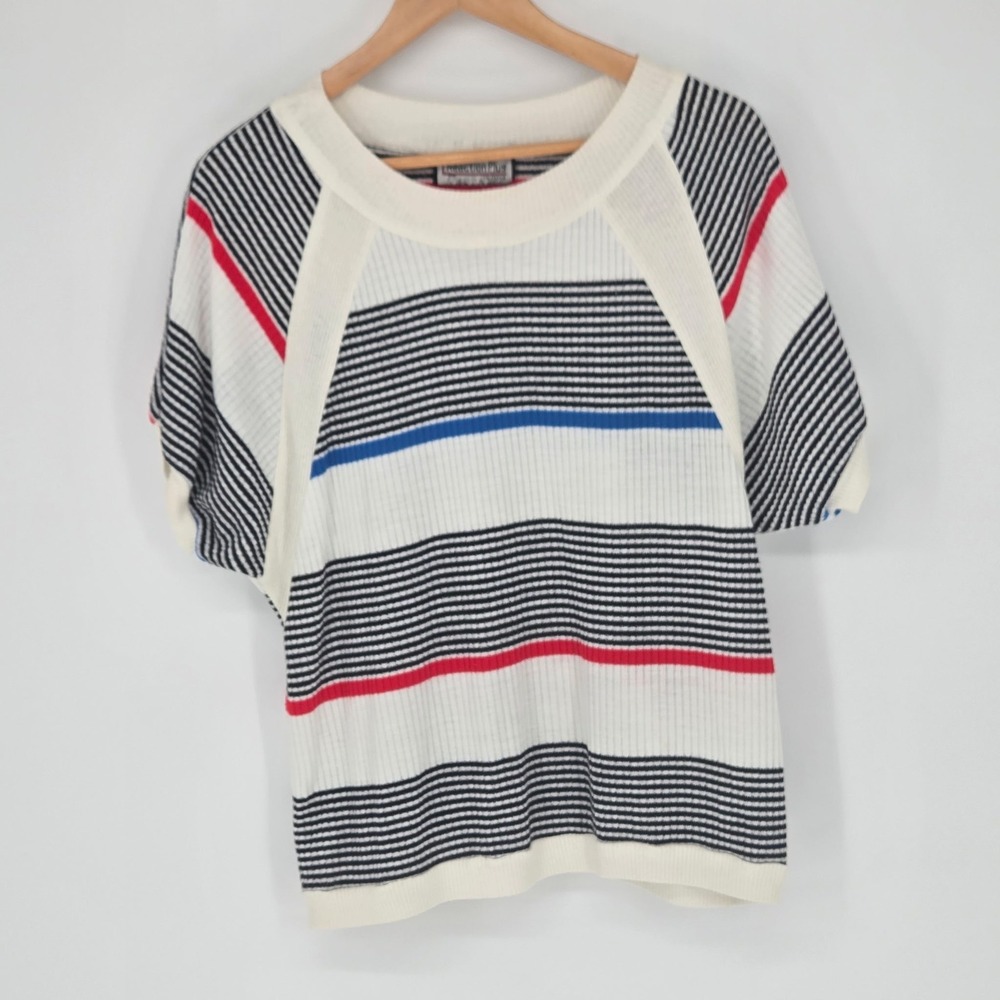 Reaction Plus Vintage Striped Knit Top White Red Blue Short Sleeve 38/18W USA
